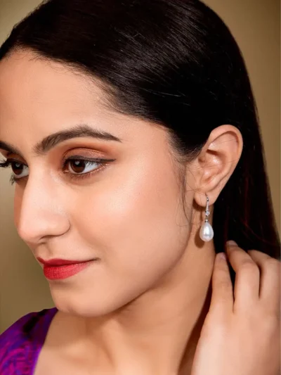 Glam Drops Earrings Sparkling Chic - Image 2