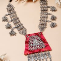Moedbuille Necklaces Pink
