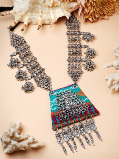 Moedbuille Necklaces